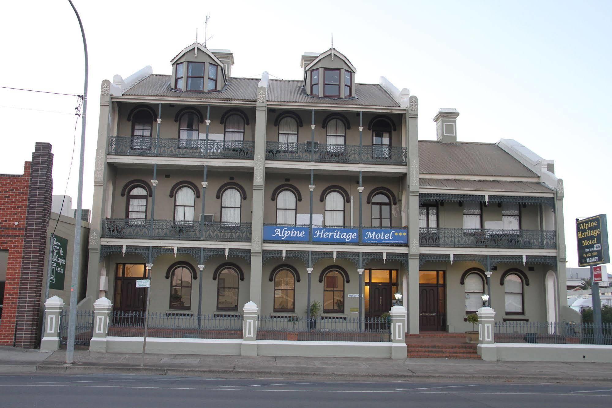 Alpine Heritage Motel Goulburn Ngoại thất bức ảnh